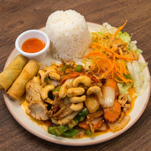 L Cashew Nut Stir-Fried Set.