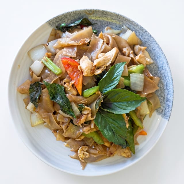 Drunken Noodle (Pad Kee Mao).