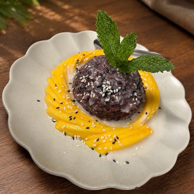 Sweet Sticky Rice with Mango.